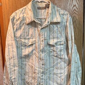 Women’s pearl snap western shirt